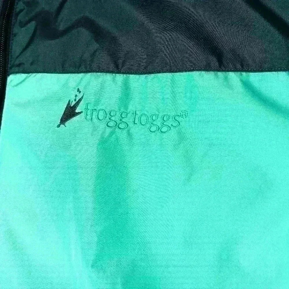 Frogg toggs jacket  . Men's Size L/XL - Picture 3 of 8